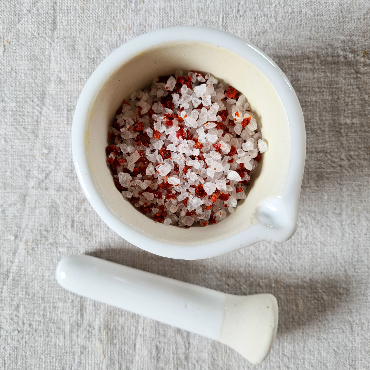 Scharf und Grob - Grobes Meersalz mit Chili