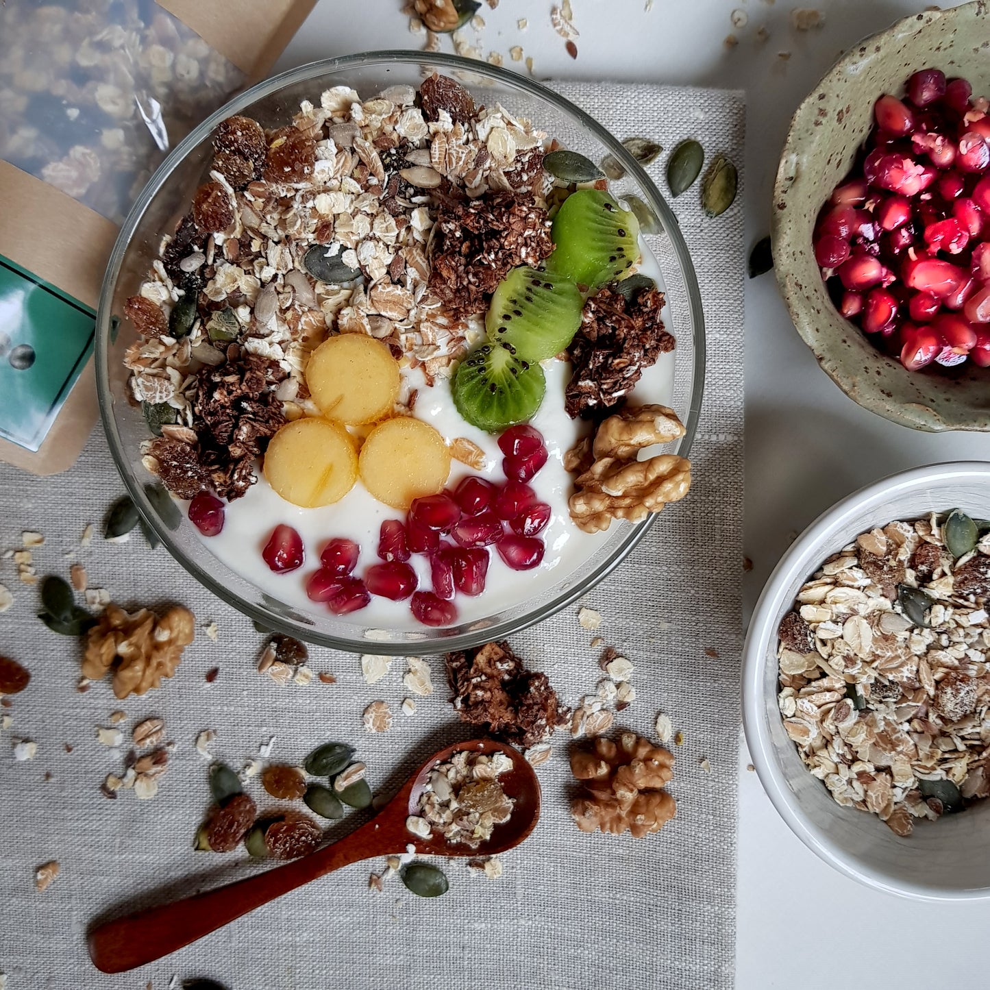 The Basic MOOO - veganes, klassisches Müsli aus Handarbeit