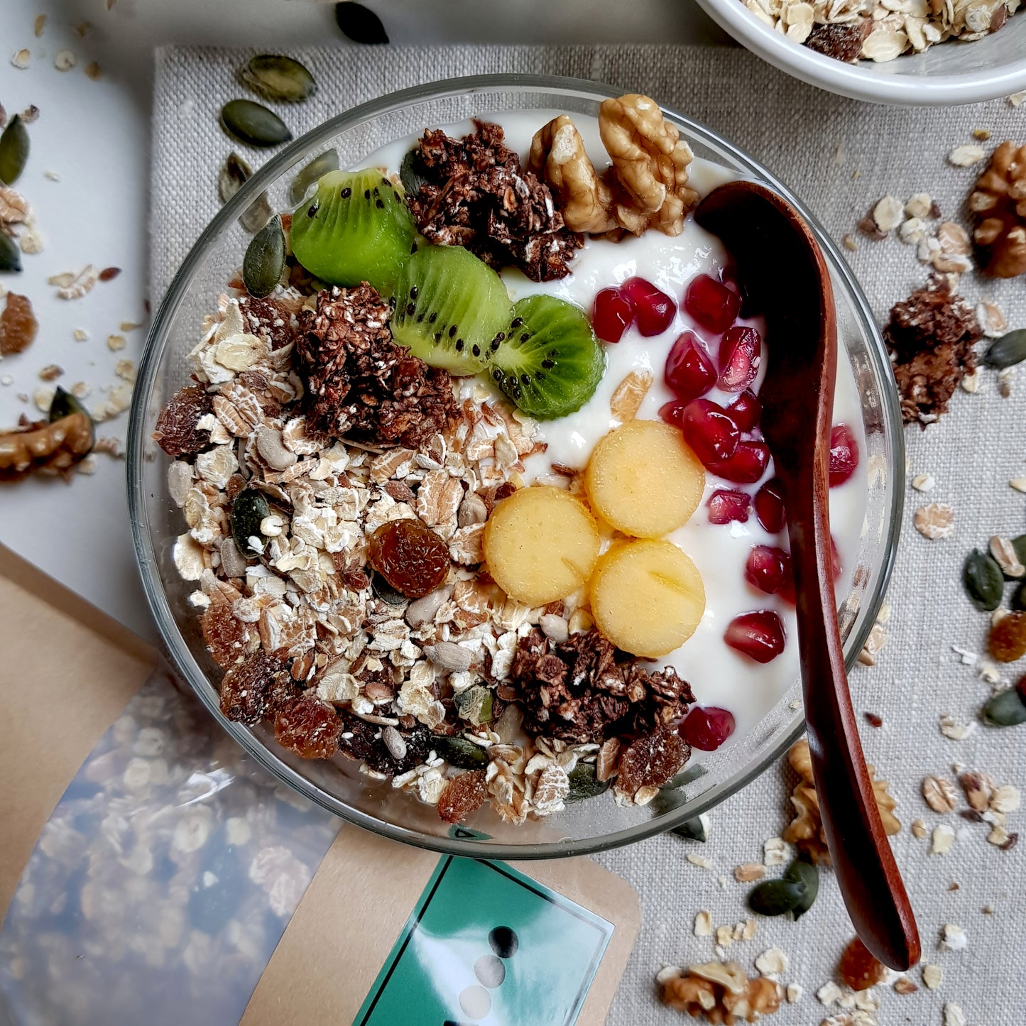 The Basic MOOO - veganes, klassisches Müsli aus Handarbeit