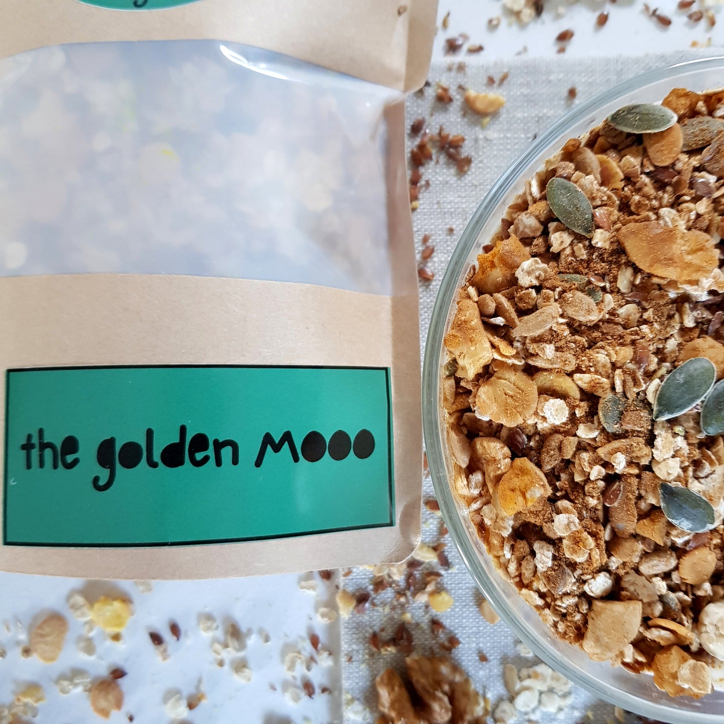 The Golden MOOO - veganes exotisches Müsli aus Handarbeit