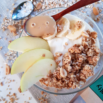 The Sweet & Salty MOOO - veganes Crunchy Müsli mit Erdnuss aus Handarbeit